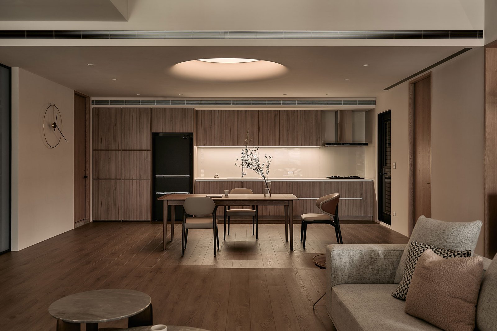 曜月御邸 - 客廳、餐廳 曜月御邸 - 客廳、餐廳